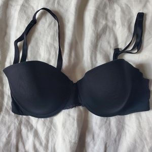 Black convertible strapless bra - Size 36C